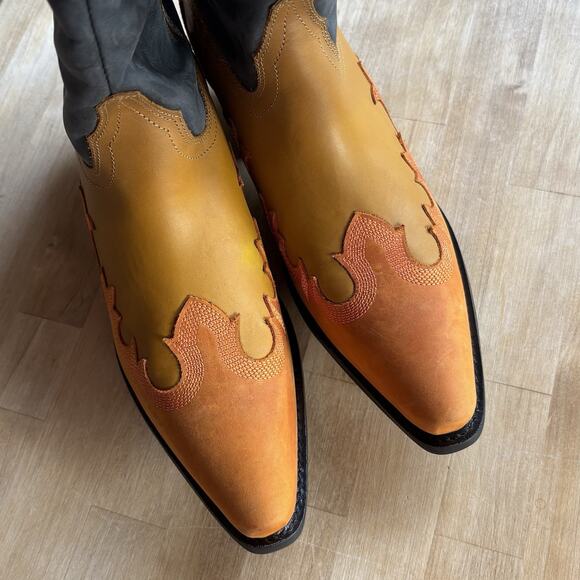 DINGO WOMEN'S STATEMENT LEATHER FLAME DETAIL WESTERN BOOTS SNIP TOE SIZE 9.5 NWT - Picture 6 of 11